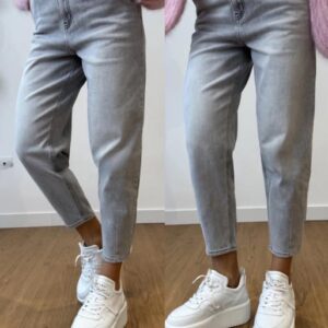jeansy w kroju balloon fit